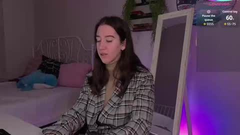 Bella online show from 17, 10, 2025