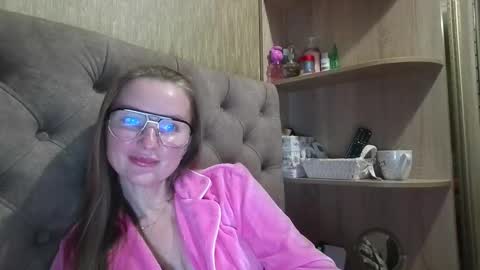 Snapshot of belleamiee chatting on 21, 10, 2025 Amelia online show from 21, 10, 2025