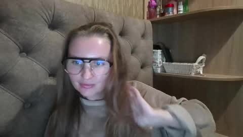 Snapshot of belleamiee chatting on 28, 10, 2025 Amelia online show from 28, 10, 2025