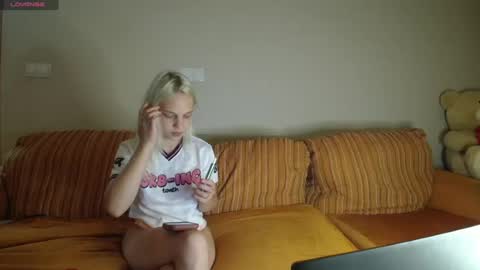 Snapshot of bellezza0 chatting on 6, 7, 2026 bellezza0 online show from 6, 7, 2026