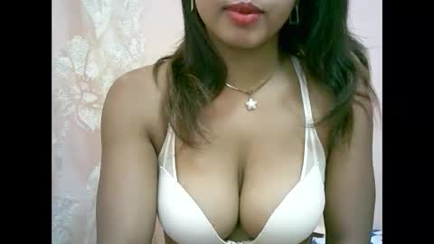 Snapshot of bellibellah chatting on 3, 5, 2026 BelliBellah online show from 3, 5, 2026