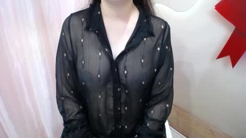 Snapshot of belly18only chatting on 29, 10, 2025 Belly online show from 29, 10, 2025