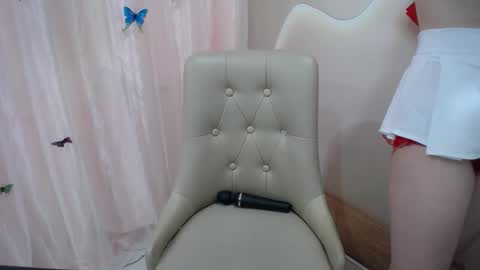 Snapshot of belly18only chatting on 1, 12, 2025 Belly online show from 1, 12, 2025