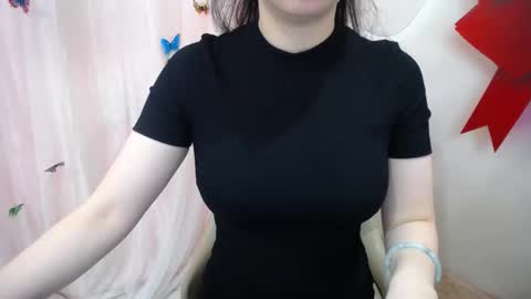 Snapshot of belly18only chatting on 3, 12, 2025 Belly online show from 3, 12, 2025