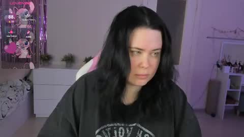 Snapshot of bellybooxo chatting on 10, 6, 2026 LinaBoo online show from 10, 6, 2026