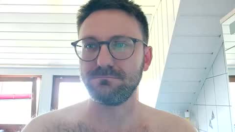 Snapshot of ben00189 chatting on 25, 5, 2026 ben00189 online show from 25, 5, 2026