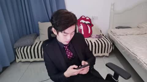 Snapshot of ben705676 chatting on 8, 11, 2025 Ben online show from 8, 11, 2025