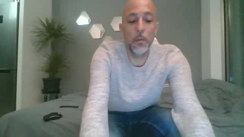 benbare13 online show from 20, 2, 2025