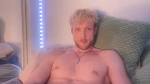 bendoverxo online show from 18, 2, 2026