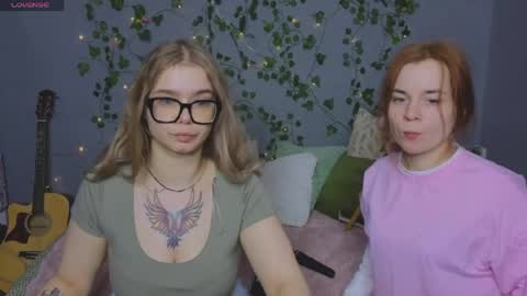 KENDALL  NATHAN online show from 18, 4, 2026