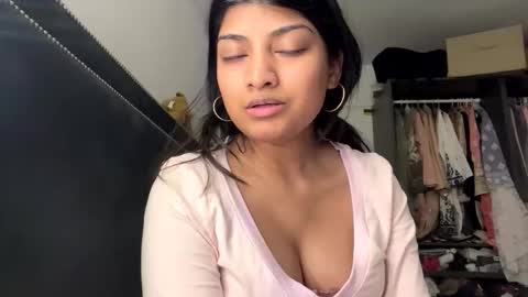 Snapshot of bengalibaddie7_x chatting on 19, 5, 2026 bengalibaddie7_x online show from 19, 5, 2026