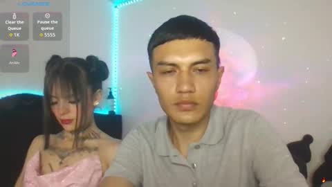 Tiffany and Bengie online show from 25, 11, 2025