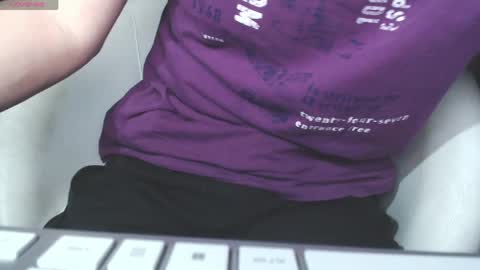 benijamin online show from 12, 4, 2026