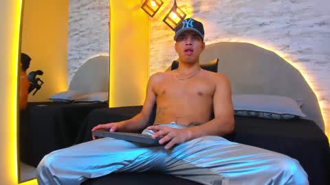 Snapshot of benjamin_more chatting on 18, 9, 2025 BENJAMIN online show from 18, 9, 2025