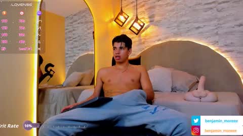 Snapshot of benjamin_more chatting on 26, 9, 2025 BENJAMIN online show from 26, 9, 2025