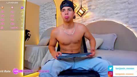 Snapshot of benjamin_more chatting on 3, 10, 2025 BENJAMIN online show from 3, 10, 2025