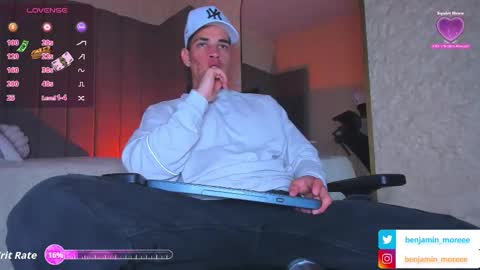 Snapshot of benjamin_more chatting on 23, 11, 2025 BENJAMIN online show from 23, 11, 2025