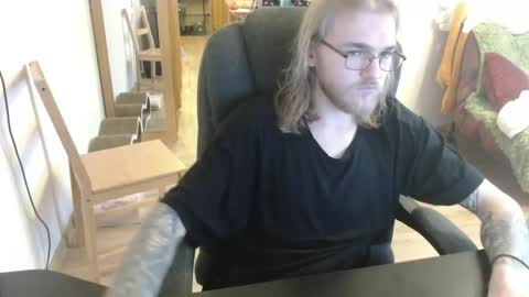 Cristaliness online show from 2, 12, 2024