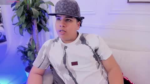 Snapshot of bennett_alejoo chatting on 23, 9, 2025 bennett_alejoo online show from 23, 9, 2025