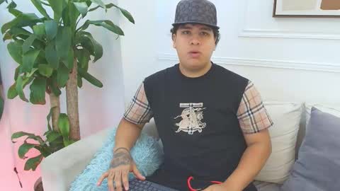 Snapshot of bennett_alejoo chatting on 17, 10, 2025 bennett_alejoo online show from 17, 10, 2025