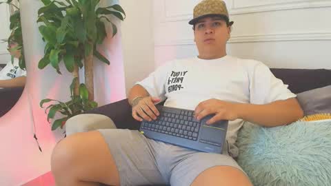 bennett_alejoo online show from 26, 10, 2025