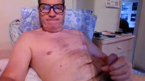 Snapshot of bennybutterfly007 chatting on 19, 12, 2025 bennybutterfly007 online show from 19, 12, 2025