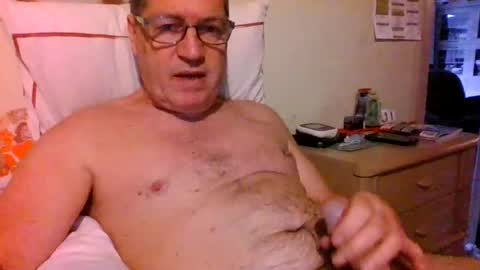 Snapshot of bennybutterfly007 chatting on 12, 6, 2026 bennybutterfly007 online show from 12, 6, 2026