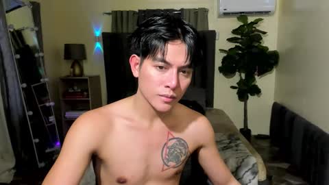 Snapshot of bentlyfuck chatting on 22, 12, 2025 bentlyfuck online show from 22, 12, 2025