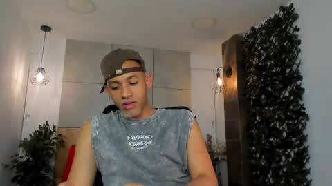 Snapshot of bento_fox chatting on 23, 7, 2026 bento_fox online show from 23, 7, 2026