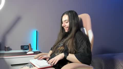 BeriesNiks online show from 30, 10, 2025