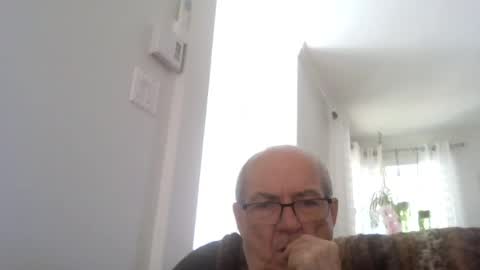 Snapshot of bernard1102 chatting on 5, 7, 2026 bernard1102 online show from 5, 7, 2026