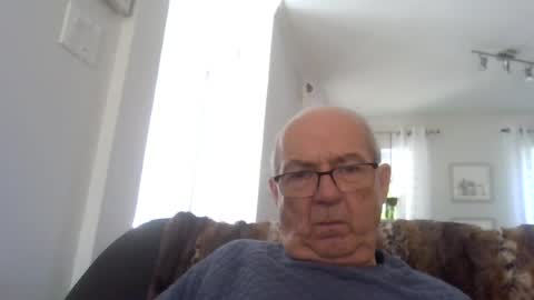 Snapshot of bernard1102 chatting on 17, 7, 2026 bernard1102 online show from 17, 7, 2026