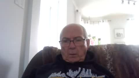 Snapshot of bernard1102 chatting on 24, 7, 2026 bernard1102 online show from 24, 7, 2026