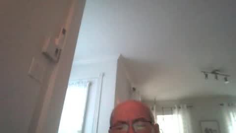 Snapshot of bernard1102 chatting on 26, 7, 2026 bernard1102 online show from 26, 7, 2026