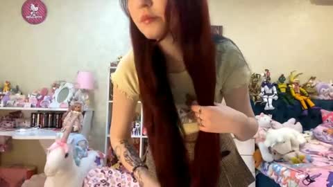 Snapshot of bernardinahedquist chatting on 25, 4, 2026 Eva online show from 25, 4, 2026
