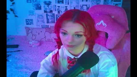 BerrieKitten online show from 4, 11, 2025