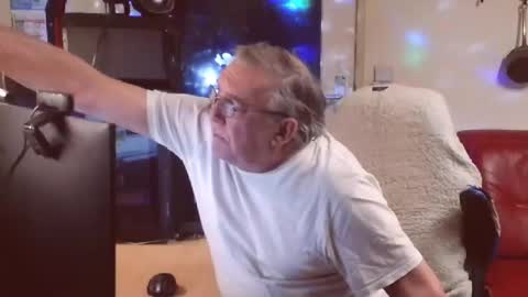 Snapshot of best127 chatting on 7, 3, 2025 jean online show from 7, 3, 2025