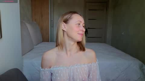 Hellen and Natali online show from 7, 4, 2026