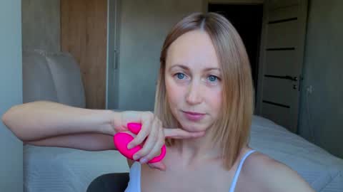 Hellen and Natali online show from 9, 4, 2026