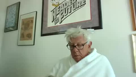Snapshot of bestshot1951 chatting on 3, 6, 2026 bestshot1951 online show from 3, 6, 2026