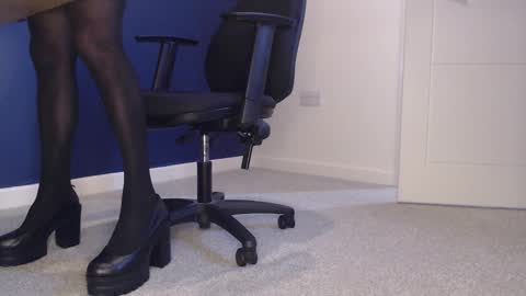 bethanyd04 online show from 6, 10, 2025