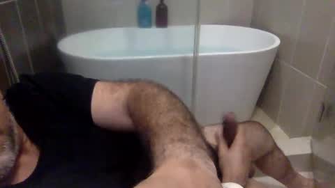 Virtual Gentleman online show from 22, 10, 2025