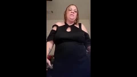 Snapshot of betsygore78 chatting on 1, 3, 2026 betsygore78 online show from 1, 3, 2026