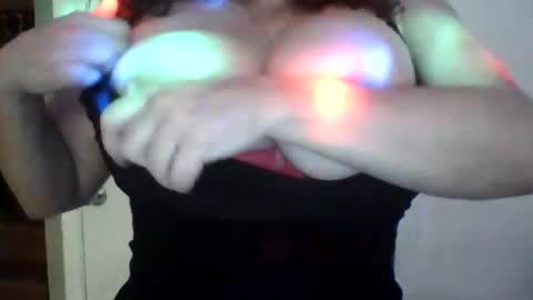 Snapshot of bettysmoke chatting on 9, 3, 2025 Betty Smoke online show from 9, 3, 2025