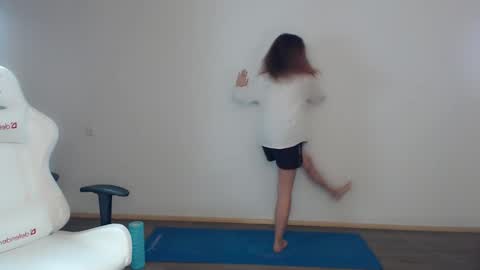 Snapshot of bettystar_ chatting on 13, 12, 2024 Betty online show from 13, 12, 2024