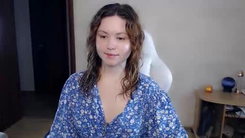 Snapshot of bettystar_ chatting on 24, 9, 2025 Betty online show from 24, 9, 2025