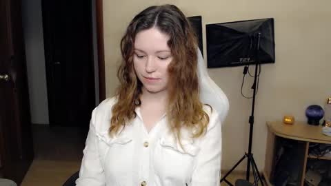 Snapshot of bettystar_ chatting on 16, 10, 2025 Betty online show from 16, 10, 2025