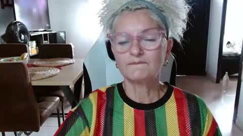 Snapshot of bety_cum3 chatting on 4, 2, 2026 bibiana online show from 4, 2, 2026