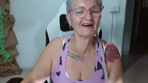 Snapshot of bety_cum3 chatting on 2, 3, 2026 bibiana online show from 2, 3, 2026