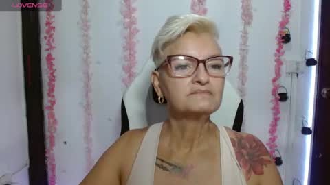 Snapshot of bety_cum3 chatting on 2, 7, 2026 bibiana online show from 2, 7, 2026